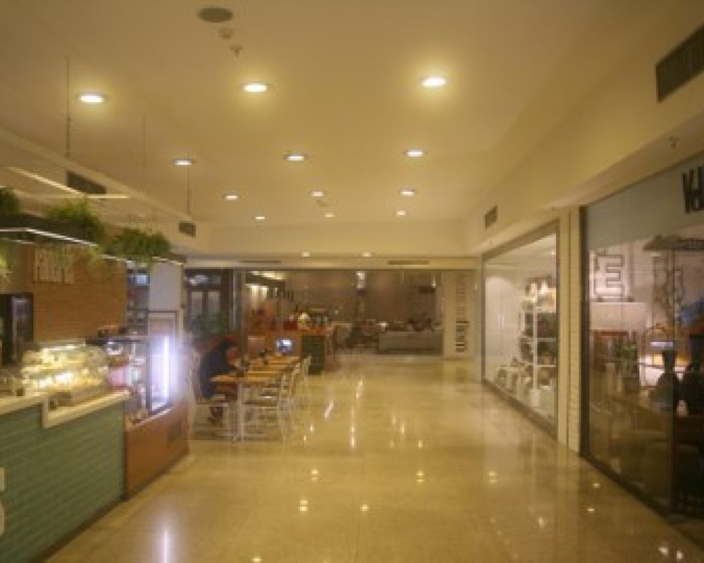 Corredor Mall 1